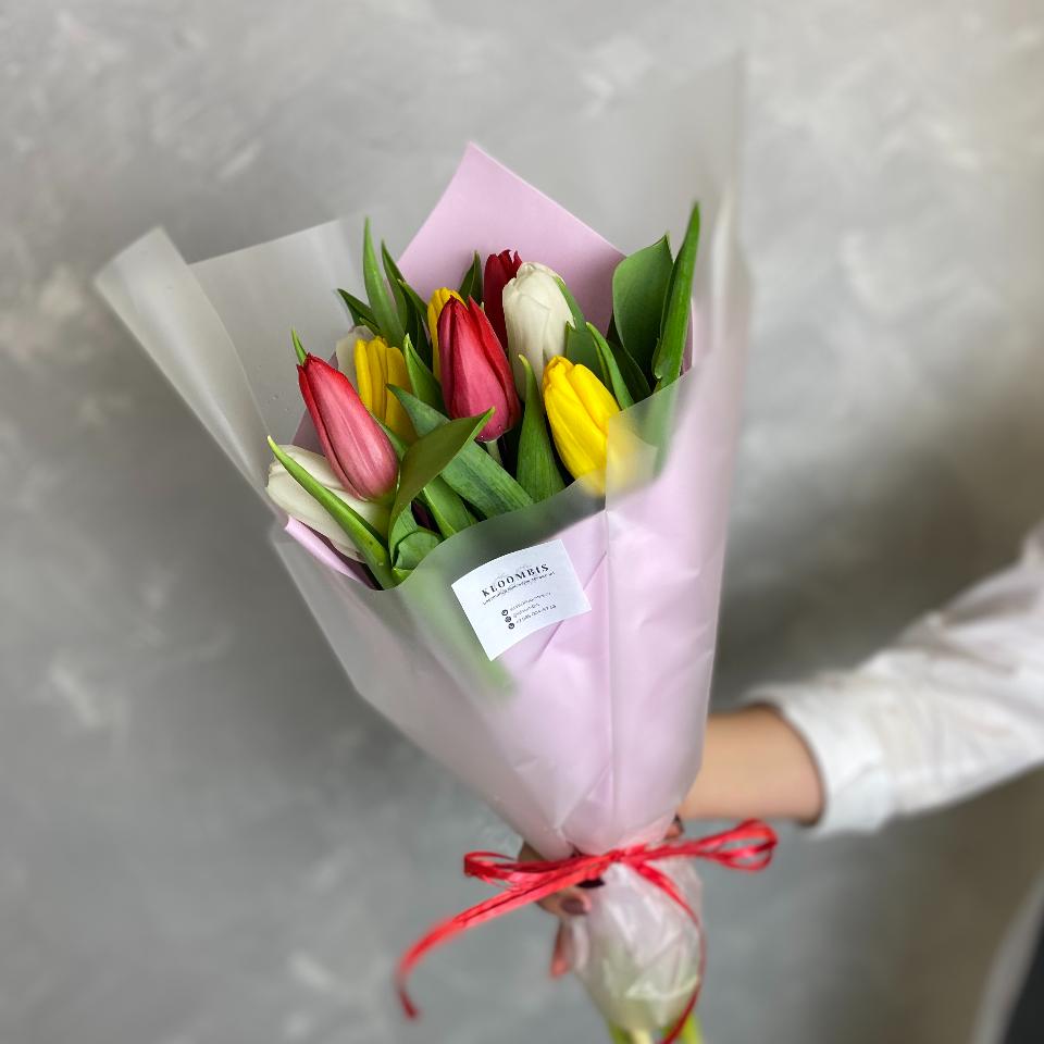 Микс тюльпанов 9 шт купить цветы с доставкой по Москве